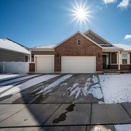 Buy this 6 bed house on 1489 West 550 South in Syracuse, UT 84075
