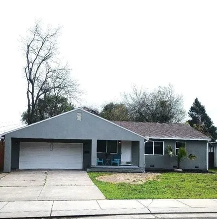 Buy this 4 bed house on 3220 West Mendocino Avenue in Country Club, Stockton