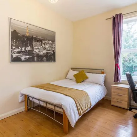 Image 4 - 128 Portland Road, Nottingham, NG7 4GP, United Kingdom - Apartment for rent