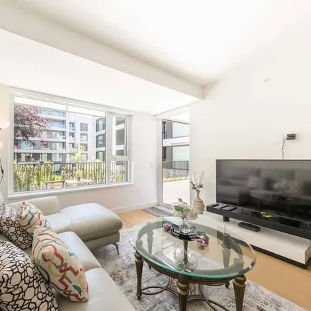 Rent this 2 bed condo on Oakridge in Vancouver, BC V6P 5C4