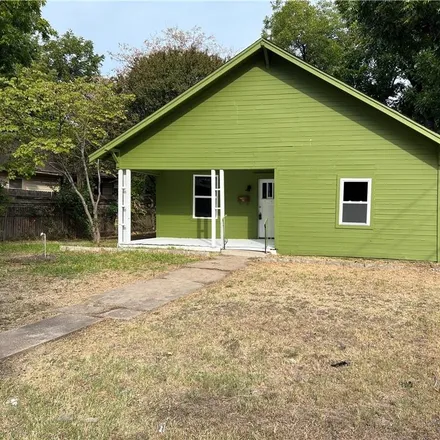 Buy this 3 bed house on 2101 Summer Avenue in Waco, TX 76708