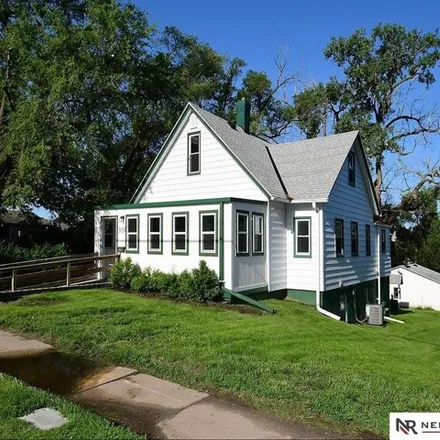 Buy this 3 bed house on 6015 Frederick Street in Omaha, NE 68106