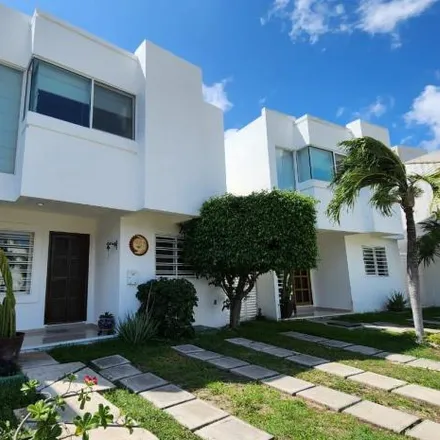 Rent this 4 bed house on Avenida Caroni in Gran Santa Fe II, 77535 Cancún
