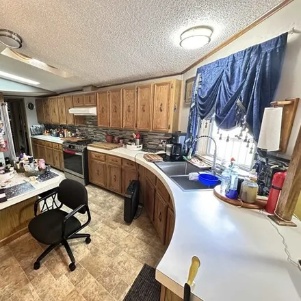 Image 6 - W211N11625 Hilltop Circle, Goldenthal, Village of Germantown, WI 53022, USA - Apartment for sale
