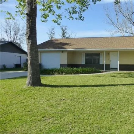 Buy this 3 bed house on 4485 Southeast 61 Street in Marion County, FL 34480