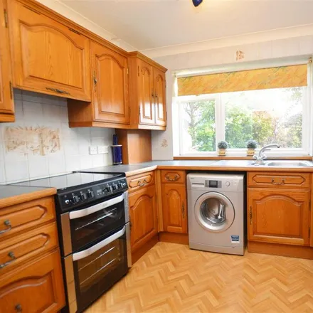 Rent this 2 bed apartment on 14-30 Auburn Court in Reading, RG4 7AJ