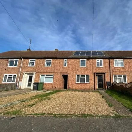 Rent this 3 bed house on Bluebell Avenue in Peterborough, PE1 3XG