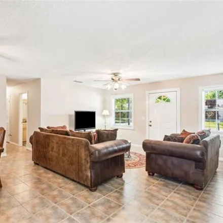 Image 9 - 2016 Whispering Sands Court, Abbey Trace, Brandon, FL 33527, USA - House for sale