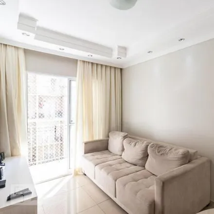 Buy this 2 bed apartment on Rua Carlos Bigatti in Jardim Danfer, São Paulo - SP