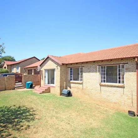Image 2 - Francolia Street, Willowway x9, Gauteng, 1684, South Africa - Townhouse for rent
