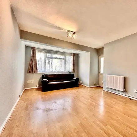 Rent this 2 bed apartment on 16 Pawson's Road in London, CR0 2QE