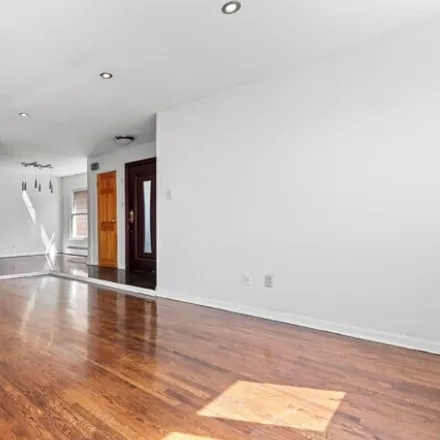 Image 7 - 1811 East 92nd Street, New York, NY 11236, USA - House for rent