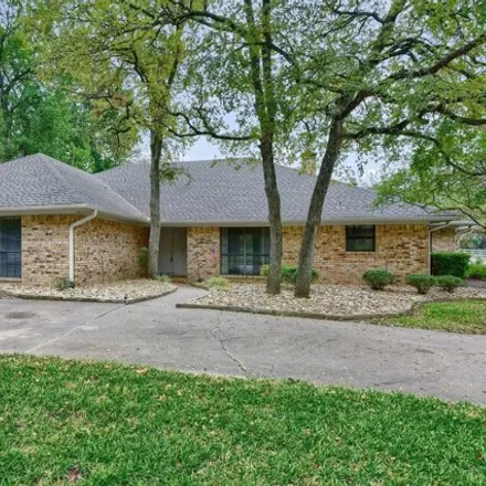 Buy this 4 bed house on 1717 West Lamberth Road in Sherman, TX 75092
