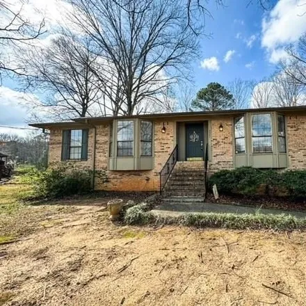 Buy this 3 bed house on 2381 Lakeside Drive in Jefferson County, AL 35111