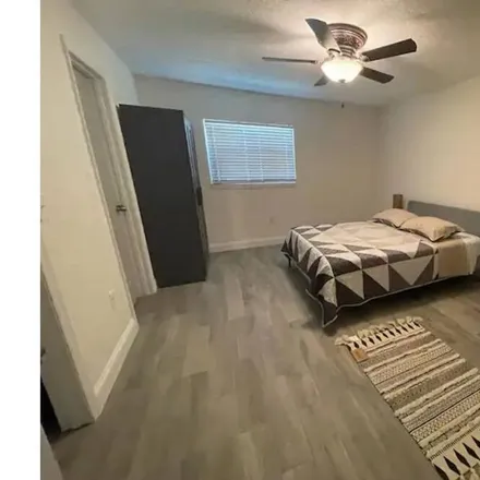 Rent this 5 bed house on Orlando