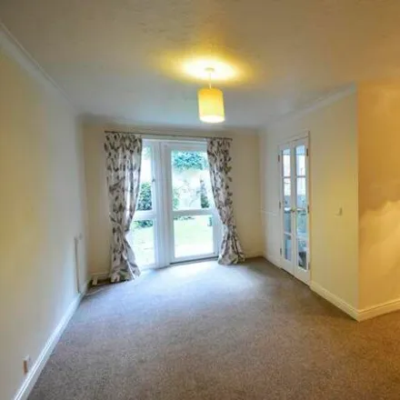 Buy this 1 bed apartment on Potters Court in Darkes Lane, Potters Bar