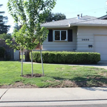 Buy this 3 bed house on 1610 Stanton Way in Lincoln Village, Stockton