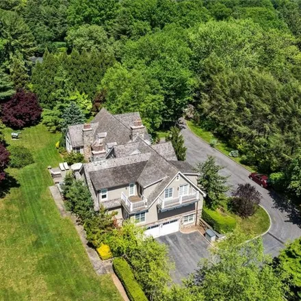 Buy this 6 bed house on 46 Morgan Drive in Village of Old Westbury, Oyster Bay