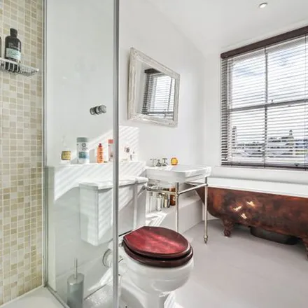 Rent this 3 bed apartment on 31 Colville Terrace in London, W11 2BU