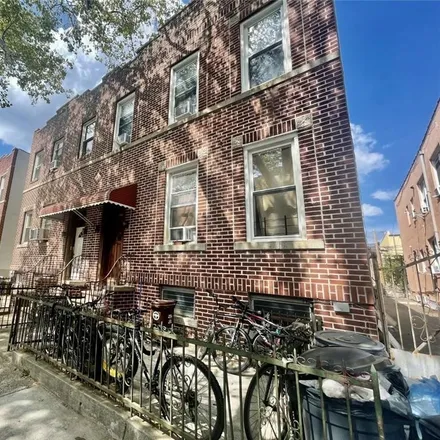 Image 2 - 1755 76th Street, New York, NY 11214, USA - Townhouse for sale