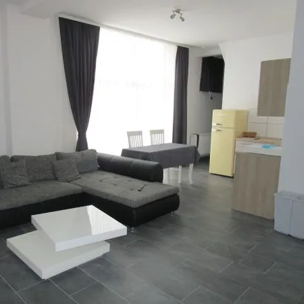 Rent this 2 bed apartment on Jädekamp 11 in 30419 Hanover, Germany