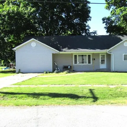 Buy this 3 bed house on 744 West Avenue G in Lewistown, IL 61542