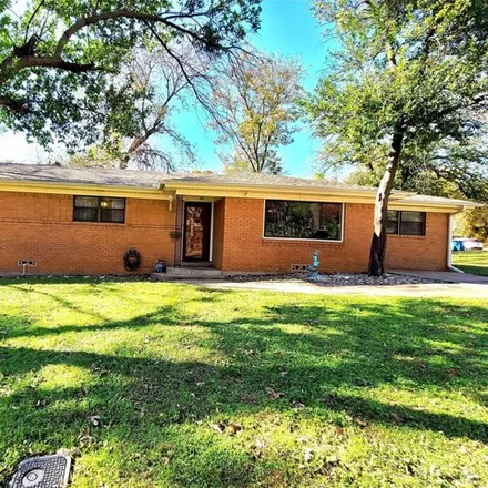 Image 1 - 127 South Maurice Avenue, Denison, TX 75020, USA - House for sale