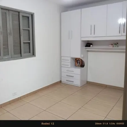 Buy this 4 bed house on Rua São Bento in Jardim Bela Vista, Osasco - SP
