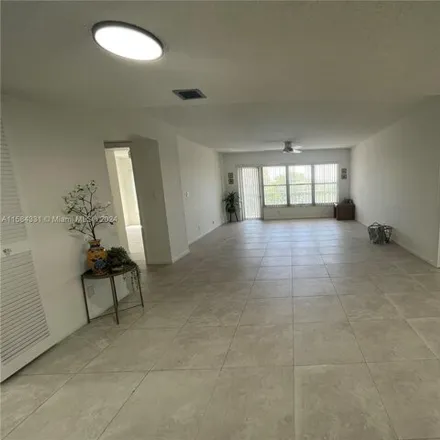 Image 6 - 10783 West Sample Road, Coral Springs, FL 33065, USA - Condo for rent