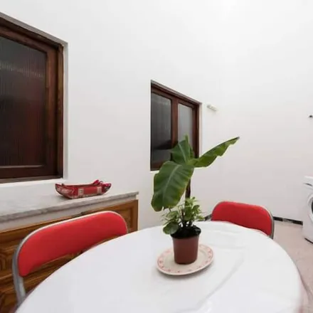 Rent this 7 bed house on 35017 Las Palmas de Gran Canaria
