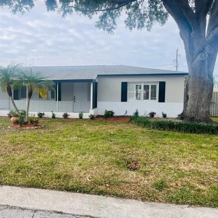 Rent this 2 bed house on unnamed road in Saint Petersburg, FL 33702