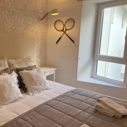 Rent this 2 bed apartment on 2ª Circular Cascais in Cascais, Portugal