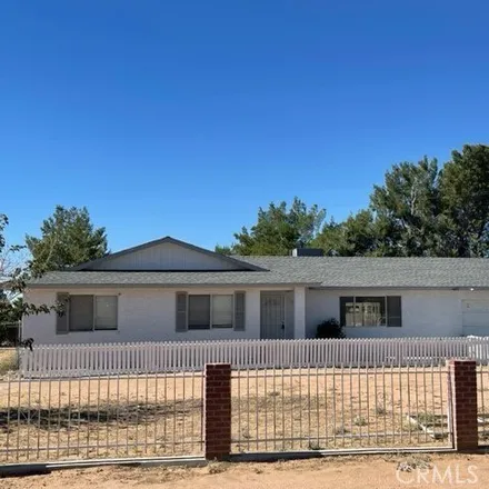 Buy this 3 bed house on 22288 Klickitat Avenue in Apple Valley, CA 92307