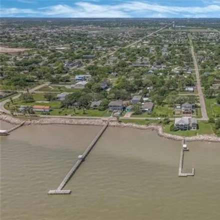 Image 9 - 3303 2nd Street, San Leon, TX 77539, USA - House for sale