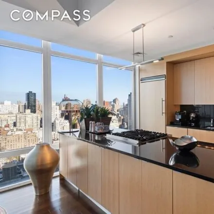 Image 4 - Place 57, 207 East 57th Street, New York, NY 10022, USA - Condo for rent