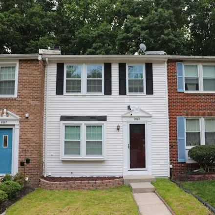Buy this 3 bed house on 8645 Maple Glen Court in Newington Forest, Fairfax County
