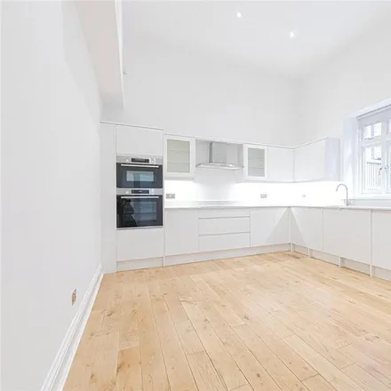 Rent this 2 bed house on 8 Egerton Gardens Mews in London, SW3 2EH