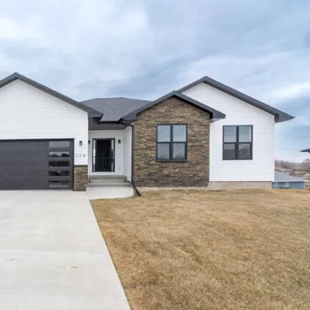 Buy this 5 bed house on Willow Oak Drive in Hudson, IA 52613