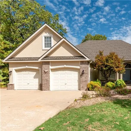 Buy this 2 bed house on 15 Sidlaw Hills Drive in Bella Vista, AR 72715