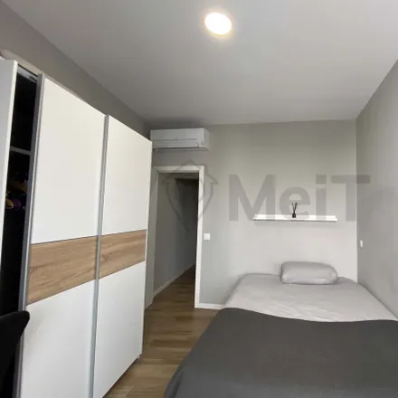 Rent this 6 bed room on Calle de Tetuán in 3, 28013 Madrid
