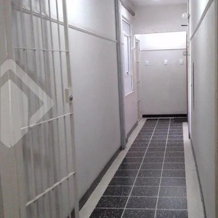 Buy this 2 bed apartment on Colégio La Salle Dores in Rua Riachuelo 800, Historic District