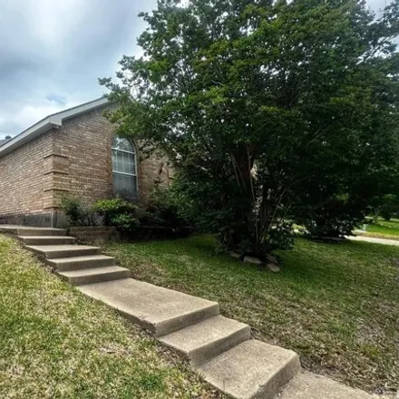 Rent this 3 bed house on 2848 Bradford Oaks Drive in McKinney, TX 75071