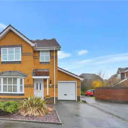 Buy this 3 bed house on Squires Copse in Swindon, SN5 5HB