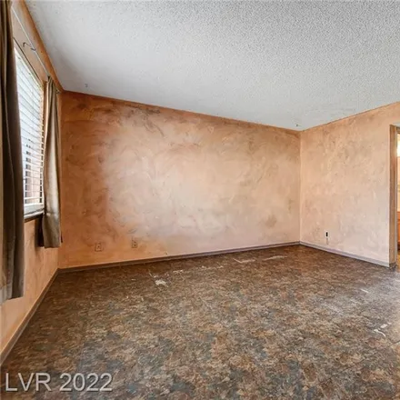 Image 5 - 7099 Burcot Avenue, Clark County, NV 89156, USA - Townhouse for sale
