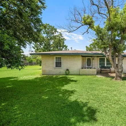 Buy this 2 bed house on 13558 4th 1/2 Street in Santa Fe, TX 77510