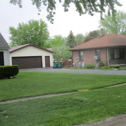 Buy this 2 bed house on 1289 North Erie Street in Bangor Township, MI 48706