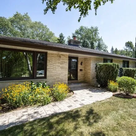 Image 2 - 160 Betty Lane, Brookfield, WI 53005, USA - House for sale