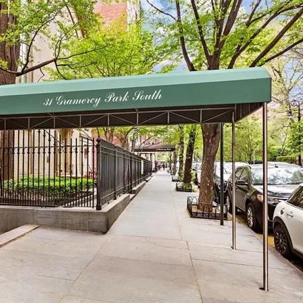 Image 8 - 31 GRAMERCY PARK 2B in Gramercy Park - Townhouse for sale