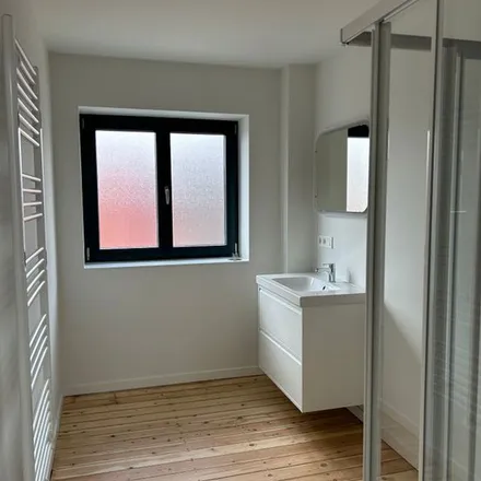 Rent this 4 bed apartment on Chaussée de Tervueren - Tervuursesteenweg 44 in 1160 Auderghem - Oudergem, Belgium