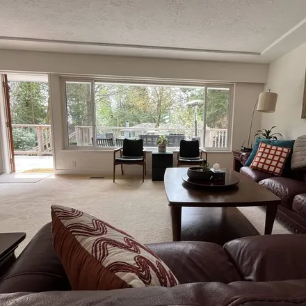Image 2 - Blueridge, North Vancouver, BC V7H 1M3, Canada - House for rent